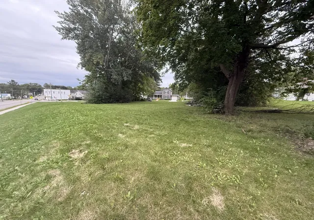 Photo 1 of Land for sale at 726 S Adams Ave, Freeport, IL 61032 | MLS# 12771308 | Listing updated on 2026-10-04