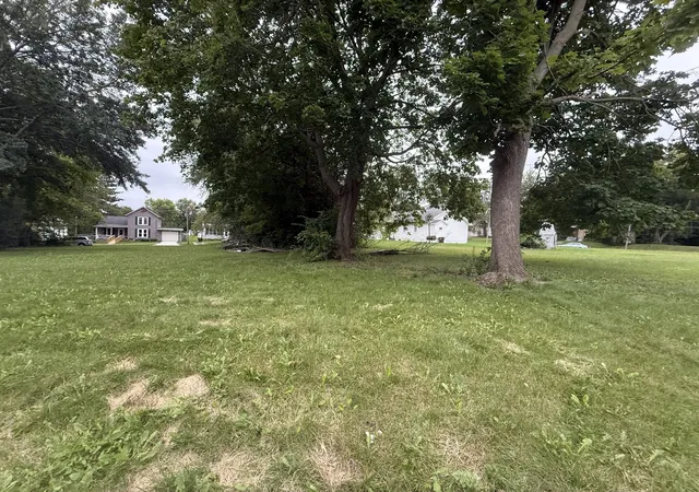 Photo 2 of Land for sale at 732 S Adams Ave, Freeport, IL 61032 | MLS# 12771318 | Listing updated on 2026-10-04