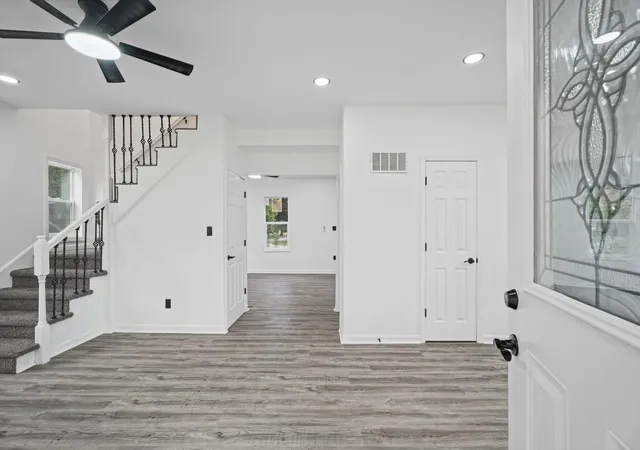 Photo 4 of Single family home for sale at 112 N Pearl St, Milford, IL 60953 | MLS# 12771371 | Listing updated on 2026-10-05