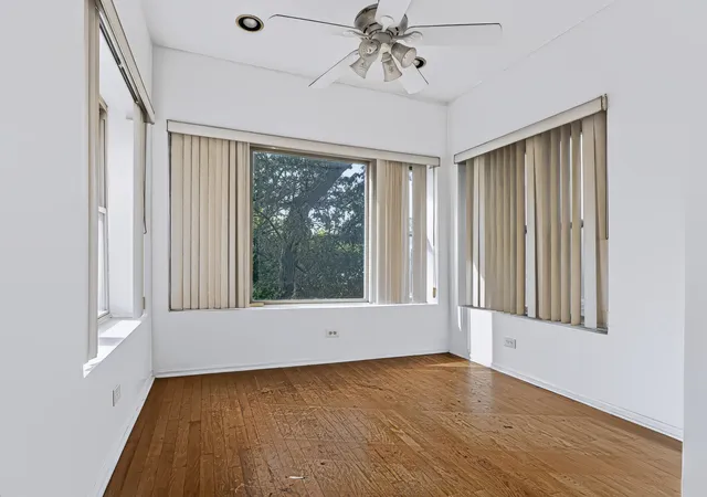 Listing Photo 5 - Condo for sale in building located at 1942 E 72Nd Pl, Chicago, IL 60649 - Unit #2A