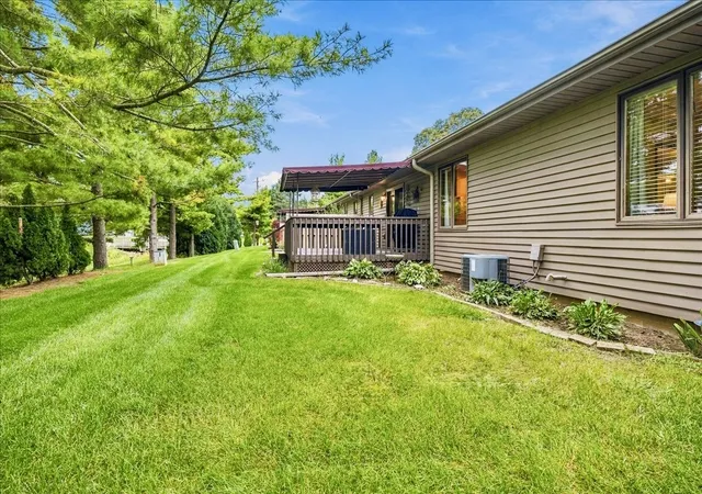 Photo 4 of Townhouse for sale at 113 Manor Cir, Bloomington, IL 61704 | MLS# 12771374 | Listing updated on 2026-10-05