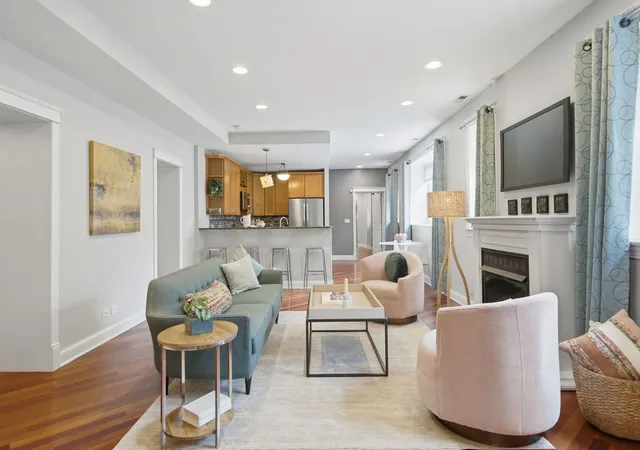 Photo 2 of Condo for sale at 2700 W Cortland Ave #G, Chicago, IL 60647 | MLS# 12771376 | Listing updated on 2026-09-29