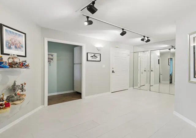 Photo 3 of Townhouse for sale at 3851 Mission Hills Rd #303, Northbrook, IL 60062 | MLS# 12771377 | Listing updated on 2026-10-04