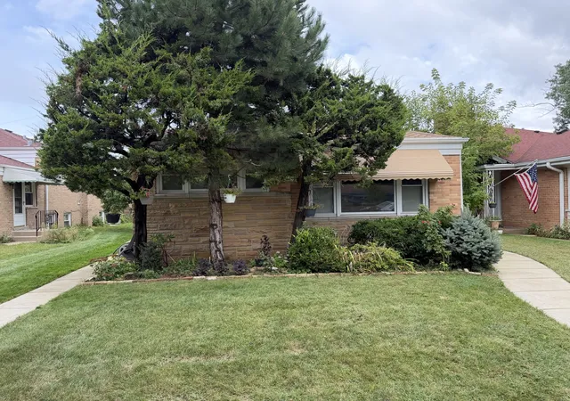 Photo 1 of Single family home for sale at 7935 Keystone Ave, Skokie, IL 60076 | MLS# 12771380 | Listing updated on 2026-10-04