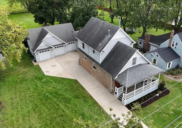 Photo 3 of Single family home for sale at 17627 S 65th Avenue, Tinley Park, IL 60477 | MLS# 12771401 | Listing updated on 2026-10-07