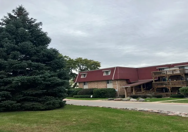 Photo 1 of Condo for sale at 1870 Tall Oaks Dr #1102, Aurora, IL 60505 | MLS# 12771413 | Listing updated on 2026-10-05