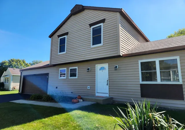 Photo 1 of Single family home for sale at 1440 Carleton Ave, Naperville, IL 60565 | MLS# 12771443 | Listing updated on 2026-10-04