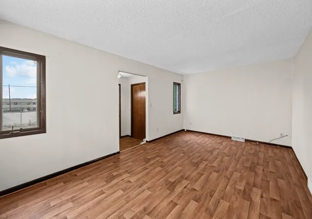 Photo 3 of Single family home for sale at 2844 5 1/2 Ave, Rock Island, IL 61201 | MLS# 12771454 | Listing updated on 2026-10-04