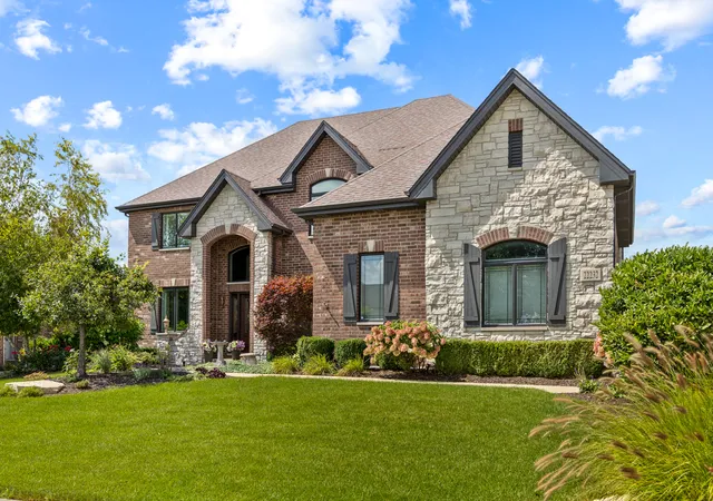 Photo 3 of Single family home for sale at 22232 Elise Blvd, Frankfort, IL 60423 | MLS# 12771492 | Listing updated on 2026-10-07