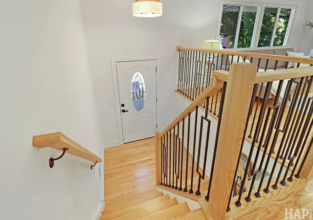 Photo 2 of Single family home for sale at 1425 Concord Ln, Schaumburg, IL 60193 | MLS# 12771507 | Listing updated on 2026-10-08