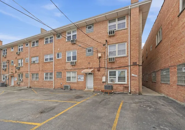 Photo 18 of Condo for sale at 6968 W Diversey Ave #8, Chicago, IL 60707 | MLS# 12771509 | Listing updated on 2026-10-07