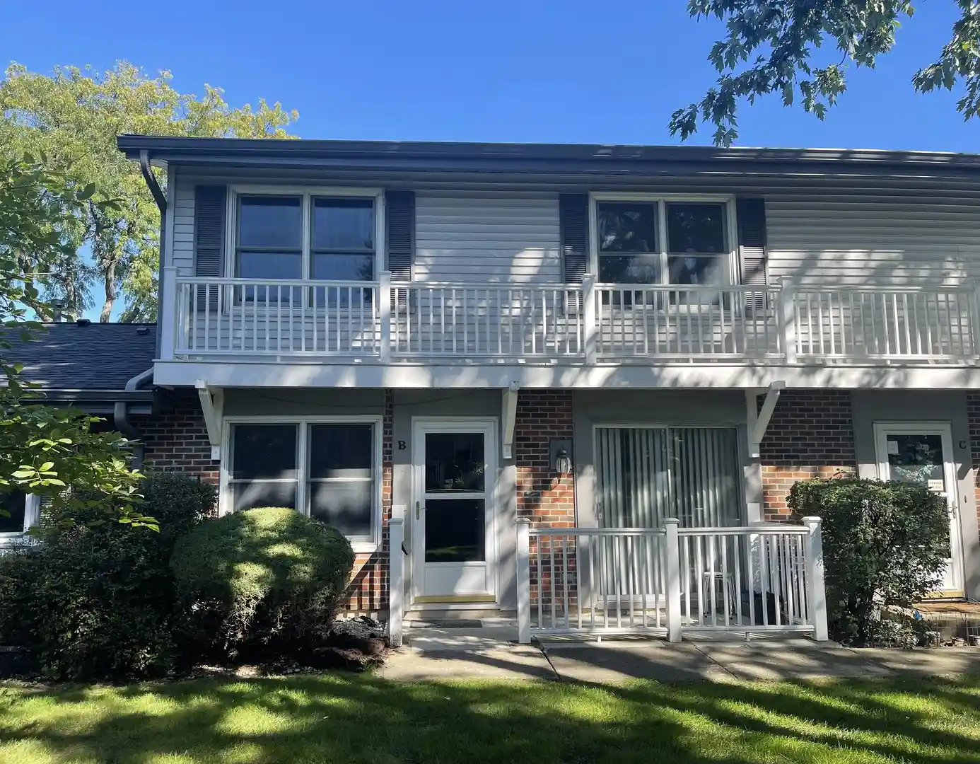 Listing Photo 1 - Condo for sale in 203 Emerson Ct located at 203 Emerson Ct, Bloomingdale, IL 60108 - Unit 203 Emerson Ct