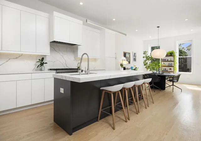 Photo 2 of Single family home for sale at 1940 W Superior St, Chicago, IL 60622 | MLS# 12771539 | Listing updated on 2026-10-06