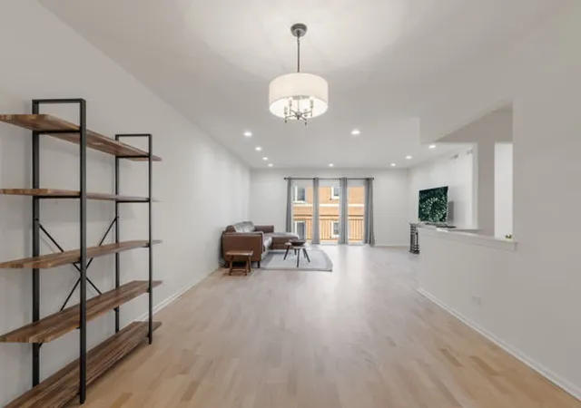 Photo 2 of Condo for sale at 5320 N Lowell Ave #506, Chicago, IL 60630 | MLS# 12771554 | Listing updated on 2026-10-06