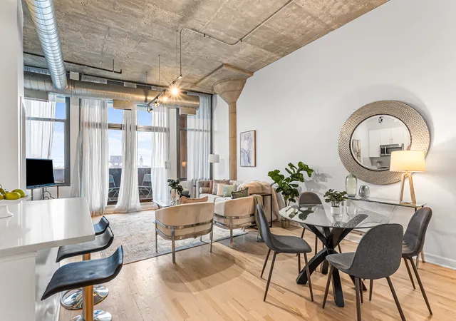 Photo 4 of Condo for sale at 900 N Kingsbury St #726, Chicago, IL 60610 | MLS# 12771561 | Listing updated on 2026-10-07