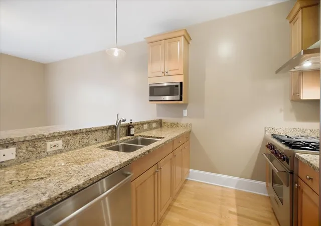 Listing Photo 4 - Condo for sale in building located at 50 N Plum Grv Rd, Palatine, IL 60067 - Unit #206E