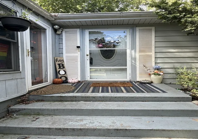Photo 1 of Multi family home for sale at 1011 Franklin Ave, Normal, IL 61761 | MLS# 12771574 | Listing updated on 2026-10-05