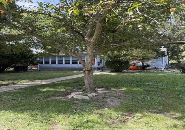 Photo 4 of Multi family home for sale at 1011 Franklin Ave, Normal, IL 61761 | MLS# 12771574 | Listing updated on 2026-10-05