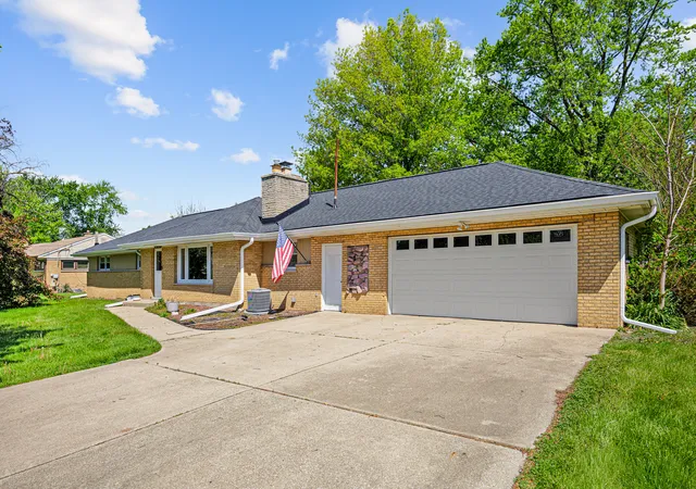 Photo 1 of Sale Pending at 3256 Otto St, Lansing, IL 60438 | MLS# 12771585 | Listing updated on 2026-10-03
