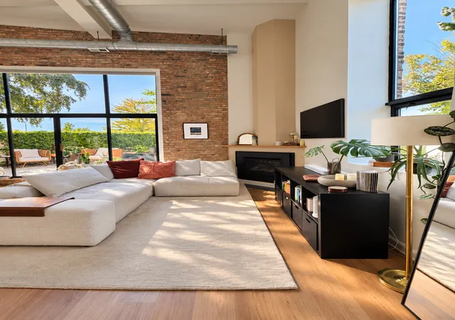 Photo 3 of Condo for sale at 2614 N Clybourn Ave #115, Chicago, IL 60614 | MLS# 12771602 | Listing updated on 2026-10-07