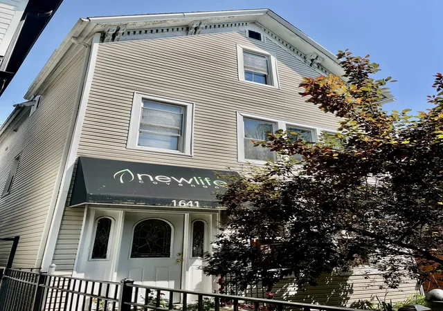 Photo 1 of Single family home for sale at 1641 N Mozart St, Chicago, IL 60647 | MLS# 12771604 | Listing updated on 2026-10-05
