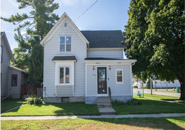 Photo 1 of Single family home for sale at 412 Prospect St, Kirkland, IL 60146 | MLS# 12771616 | Listing updated on 2026-10-05