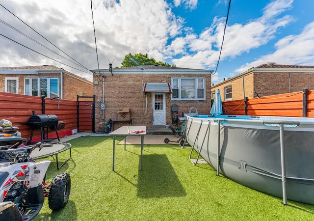 Photo 4 of Single family home for sale at 3920 W 84th Place, Chicago, IL 60652 | MLS# 12771617 | Listing updated on 2026-09-29