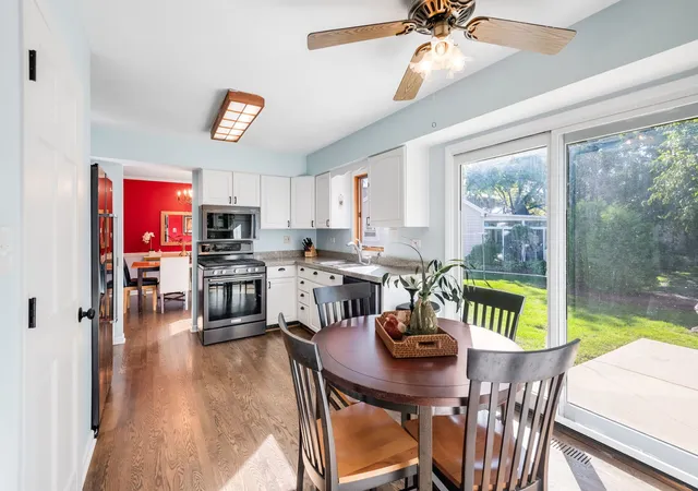 Photo 4 of Single family home for sale at 1717 Victoria Rd, Mundelein, IL 60060 | MLS# 12771639 | Listing updated on 2026-10-08