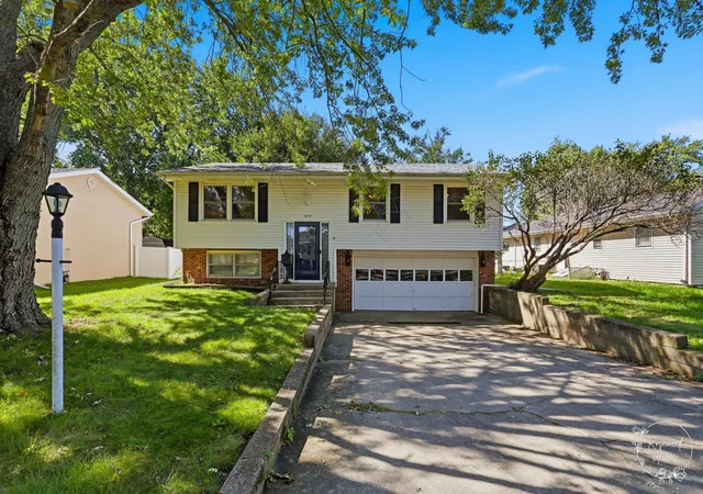 Photo 2 of Single family home for sale at 477 N Van Buren Ave, Bradley, IL 60915 | MLS# 12771640 | Listing updated on 2026-10-06