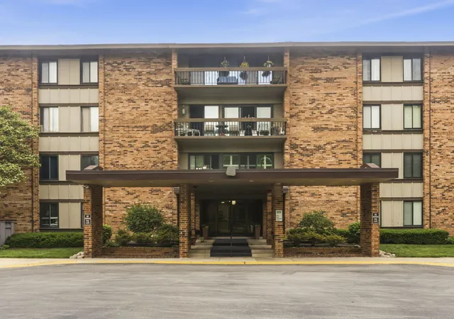 Photo 1 of Condo for sale at 101 Lake Hinsdale Dr #108, Willowbrook, IL 60527 | MLS# 12771650 | Listing updated on 2026-10-04