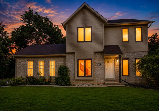 Photo 1 of Single family home for sale at 307 Blackstone Ave, Willow Springs, IL 60480 | MLS# 12771661 | Listing updated on 2026-10-04