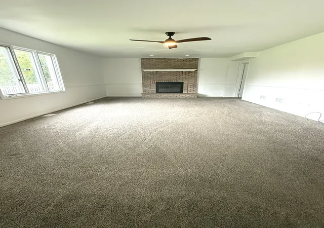 Photo 4 of Single family home for sale at 8632 Monaghan Dr, Tinley Park, IL 60487 | MLS# 12771667 | Listing updated on 2026-10-22