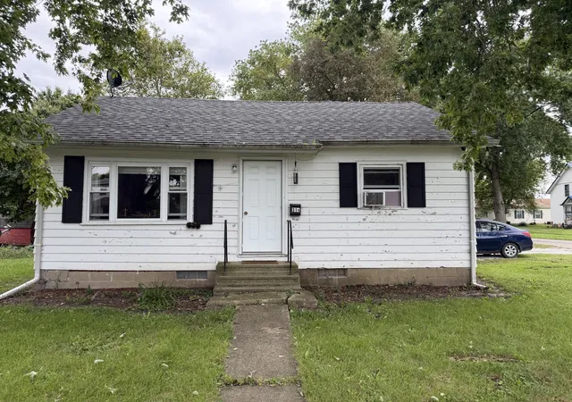 Photo 2 of Single family home for sale at 314 W 2nd Street, Gilman, IL 60938 | MLS# 12771668 | Listing updated on 2026-10-05