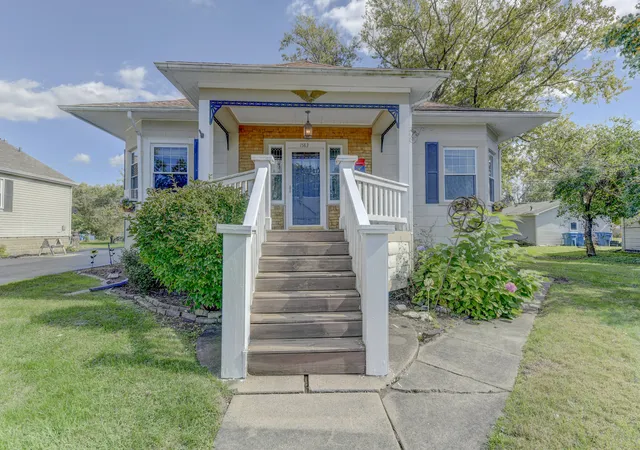 Single family home for sale at 1583 East Ave, Crete, IL 60417 | MLS# 12771687