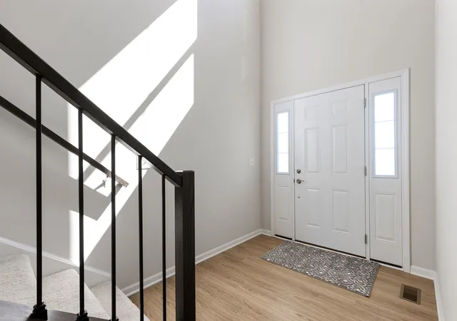 Photo 4 of Single family home for sale at 451 Mary Ann Cir, Sycamore, IL 60178 | MLS# 12771692 | Listing updated on 2026-10-04