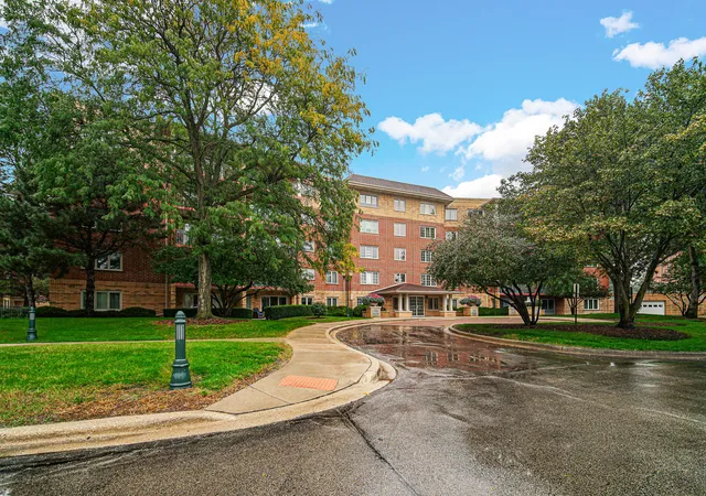 Photo 2 of Condo for sale at 730 Creekside Dr #503, Mount Prospect, IL 60056 | MLS# 12771699 | Listing updated on 2026-10-06