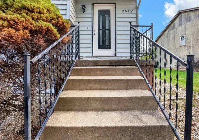 Photo 2 of Townhouse for sale at 2512 Lowman Dr, Bloomington, IL 61704 | MLS# 12771723 | Listing updated on 2026-10-07
