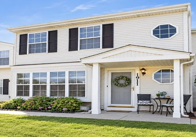 Photo 1 of Townhouse for sale at 1911 Sw Cinnamon Ct, Joliet, IL 60435 | MLS# 12771734 | Listing updated on 2026-10-20