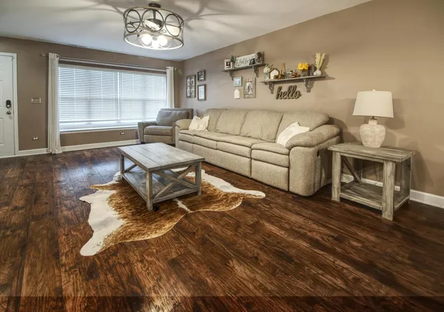 Photo 4 of Townhouse for sale at 1911 SW Cinnamon Ct, Joliet, IL 60435 | MLS# 12771734 | Listing updated on 2026-10-04