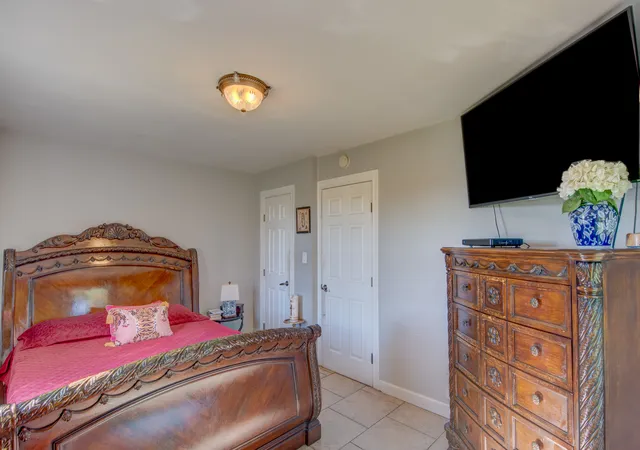Photo 4 of Single family home for sale at 19654 Burnham Ave, Lynwood, IL 60411 | MLS# 12771744 | Listing updated on 2026-10-03