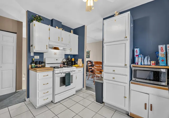 Photo 4 of Single family home for sale at 20519 S Acorn Ridge Dr, Frankfort, IL 60423 | MLS# 12771757 | Listing updated on 2026-10-05