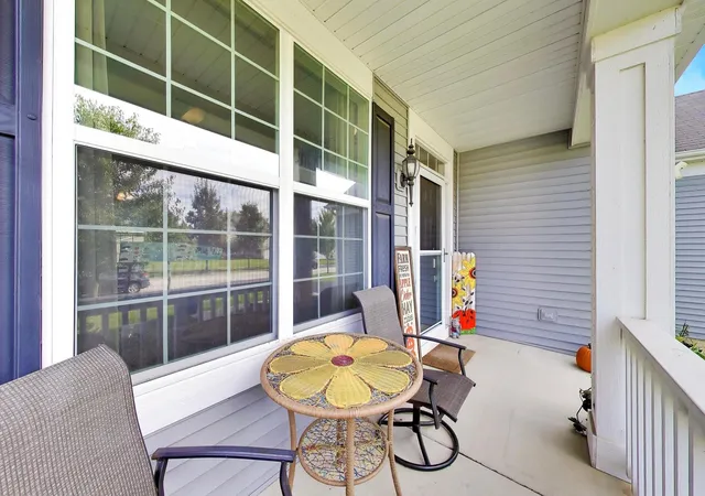 Photo 2 of Single family home for sale at 242 Bedford Ln, Volo, IL 60073 | MLS# 12771760 | Listing updated on 2026-10-07