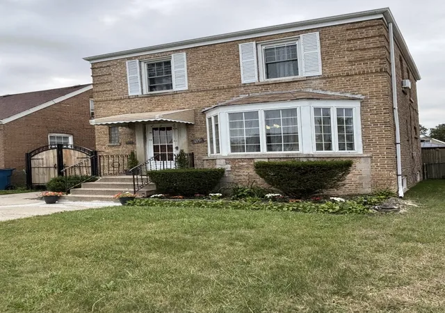 Photo 2 of Single family home for sale at 175 Martin Ln, Chicago Heights, IL 60411 | MLS# 12771791 | Listing updated on 2026-10-06