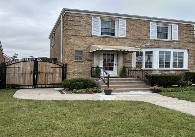 Photo 3 of Single family home for sale at 175 Martin Ln, Chicago Heights, IL 60411 | MLS# 12771791 | Listing updated on 2026-10-06