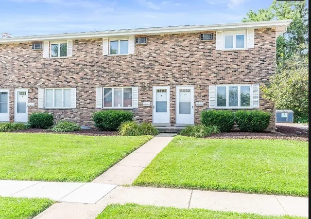 Photo 1 of Condo for sale at 110 Town Crst Dr #E, New Lenox, IL 60451 | MLS# 12771792 | Listing updated on 2026-10-07