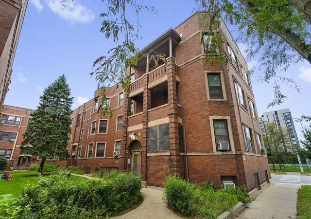 Photo 3 of Condo for sale at 6102 S Kimbark Ave #2W, Chicago, IL 60637 | MLS# 12771801 | Listing updated on 2026-10-08