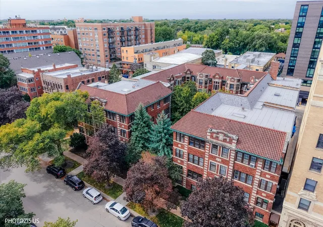 Photo 2 of Condo for sale at 848 Hinman Ave #2, Evanston, IL 60202 | MLS# 12771812 | Listing updated on 2026-10-08
