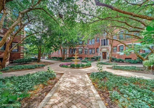 Photo 3 of Condo for sale at 848 Hinman Ave #2, Evanston, IL 60202 | MLS# 12771812 | Listing updated on 2026-10-08