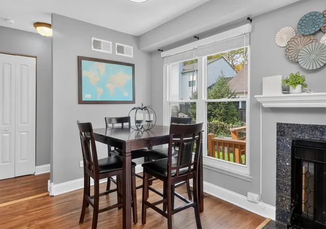 Photo 3 of Townhouse for sale at 1554 N Dartmoor Ave, Palatine, IL 60067 | MLS# 12771824 | Listing updated on 2026-10-07