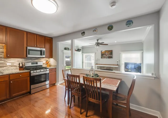 Photo 2 of Single family home for sale at 844 Voyager Dr, Bartlett, IL 60103 | MLS# 12771831 | Listing updated on 2026-10-21